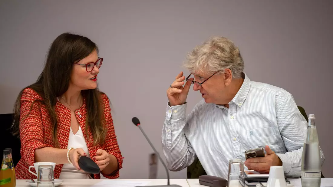 Vier BSW-Landtagsabgeordnete aus Brandenburg treten aus der Partei aus - darunter Jouleen Gruhn und André von Ossowski. (Archivbild) - Bild: Soeren Stache/dpa