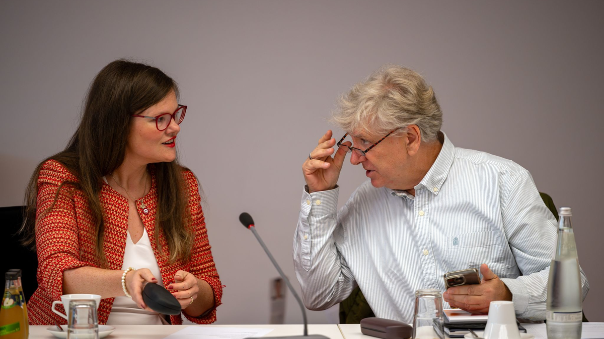 Vier BSW-Landtagsabgeordnete aus Brandenburg treten aus der Partei aus - darunter Jouleen Gruhn und André von Ossowski. (Archivbild) - Foto: Soeren Stache/dpa