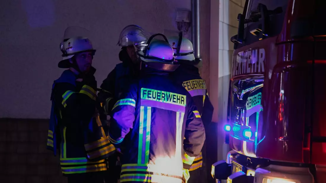 FW LK Neunkirchen: Feuerwehr rettet Meerschweinchen aus brennendem Haus - Bild: presseportal.de