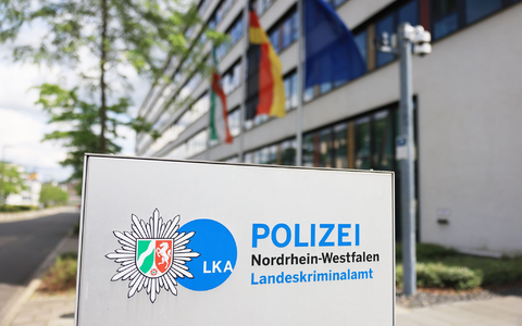 Beim Landeskriminalamt (LKA) in Düsseldorf liefen die Fäden des Einsatzes zusammen (Archivfoto) - Foto: Oliver Berg/dpa