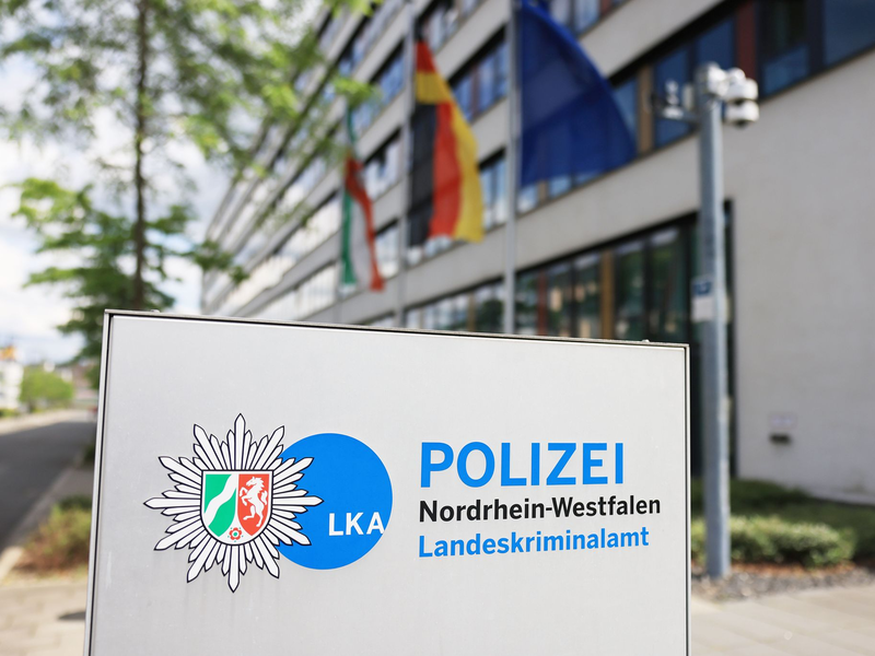 Beim Landeskriminalamt (LKA) in Düsseldorf liefen die Fäden des Einsatzes zusammen (Archivfoto) - Foto: Oliver Berg/dpa