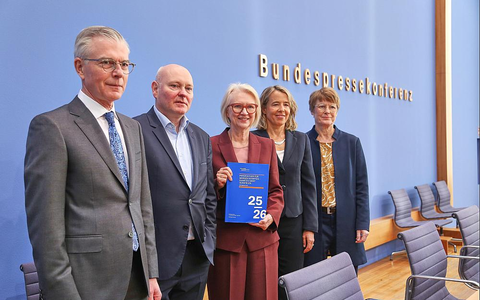 Vorstellung des Jahresgutachtens 2025/26 am 12.11.2025 - Foto: über dts Nachrichtenagentur