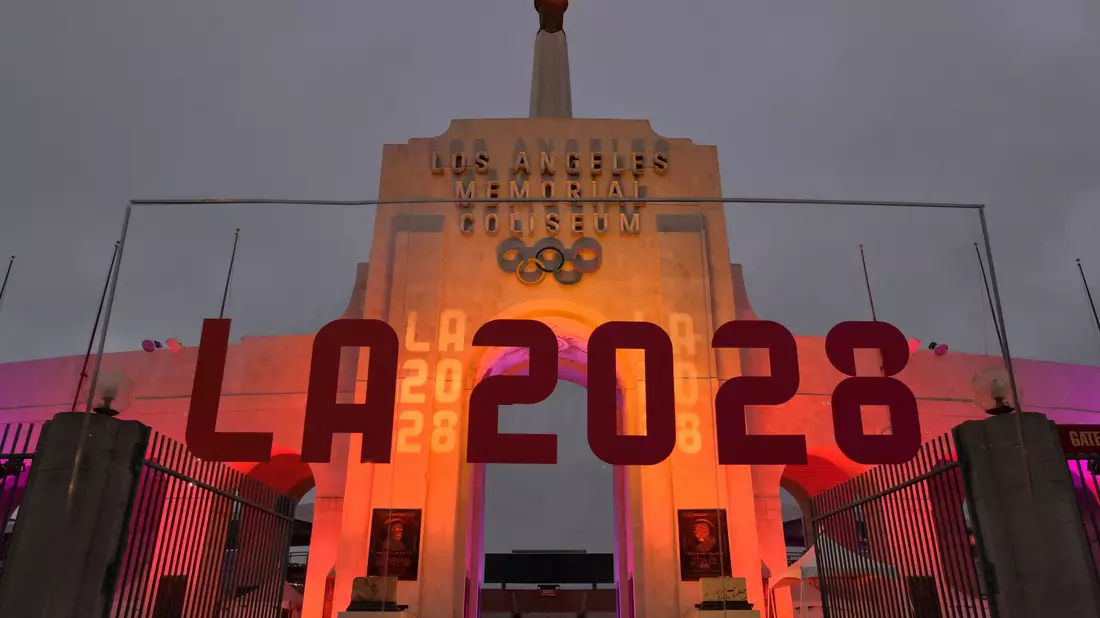 Schon am ersten Wettkampftag soll es im Los Angeles Memoral Coliseum bei den Frauen um Gold über 100 Meter gehen. (Archivfoto) - Bild: Richard Vogel/dpa