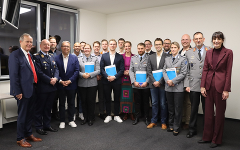 BG Kliniken und Bundeswehrkrankenhäuser festigen Kooperation mit gemeinsamer Führungskräfteentwicklung: Erste Teilnehmende schließen Fortbildung erfolgreich ab - Foto: presseportal.de