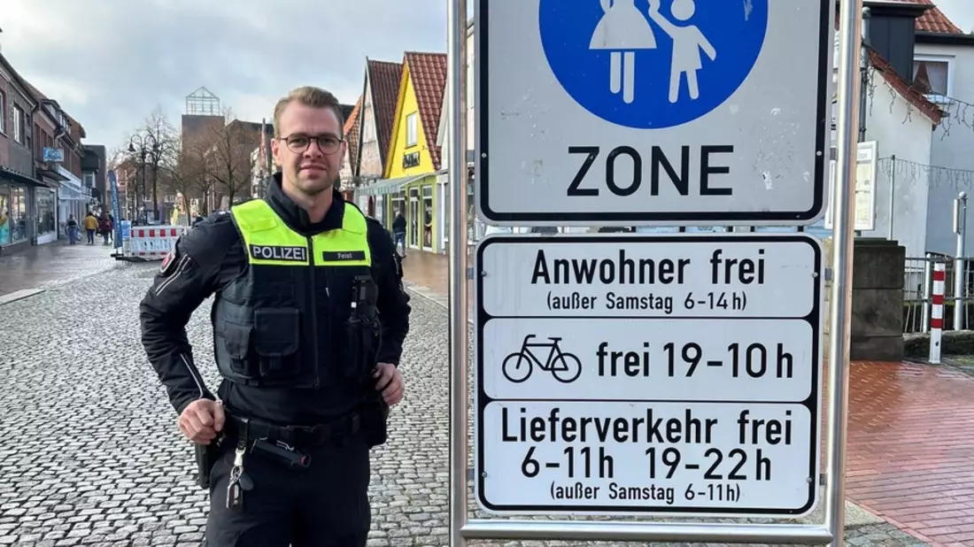 POL-ROW: ++ Polizei und Ordnungsamt ziehen Bilanz: Kontrollen in der Rotenburger Fußgängerzone zeigen Wirkung ++ - Bild: presseportal.de