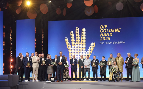 Die Goldene Hand 2025: BGHW zeichnet Engagement in Prävention und Teilhabe aus - Foto: presseportal.de