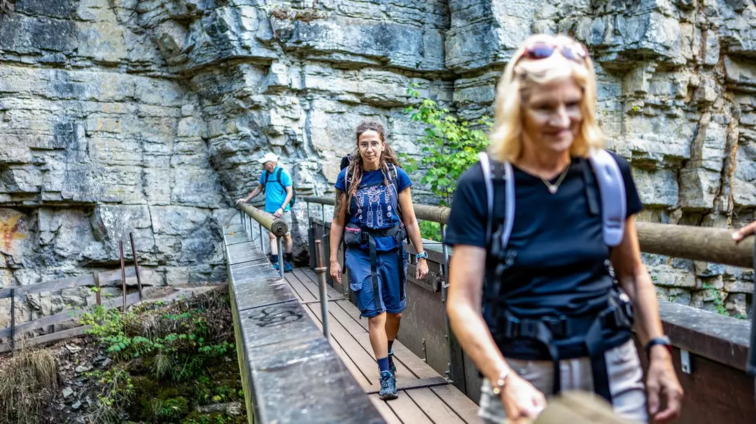 Wandern ohne Gepäck auf dem Schluchtensteig - entspannt durch eine der wildesten Landschaften Deutschlands - Bild: presseportal.de