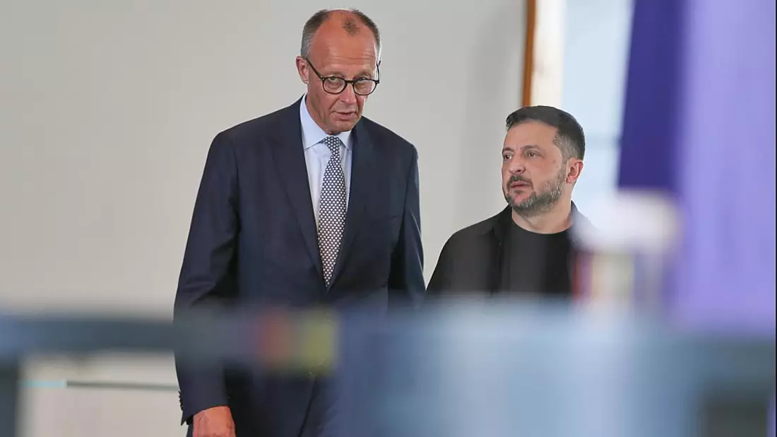 Friedrich Merz und Wolodymyr Selenskyj (Archiv) - Bild: über dts Nachrichtenagentur