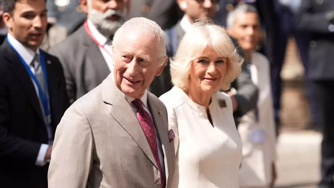 Charles und Camilla sind seit 2005 verheiratet. - Bild: Massimo Paolone/LaPresse via AP/dpa