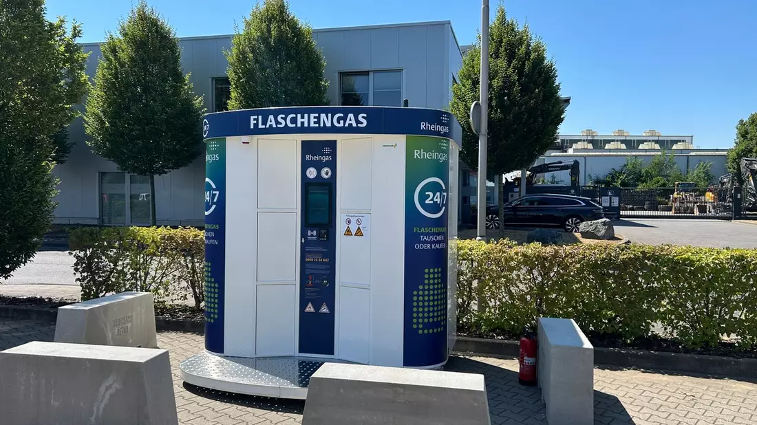 Rheingas Flaschengasautomat in Monheim erfolgreich gestartet / Komfort und Versorgungssicherheit rund um die Uhr - Bild: presseportal.de