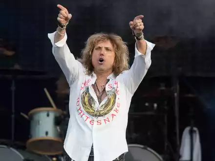 Mit Whitesnake stand David Coverdale auch in Wacken auf der Bühne. (Archivbild) - Foto: picture alliance / dpa