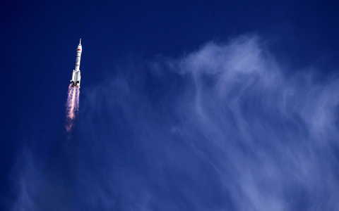 Die drei Astronauten der «Shenzhou 20» waren im April ins All aufgebrochen. (Archivbild) - Foto: Andy Wong/AP/dpa