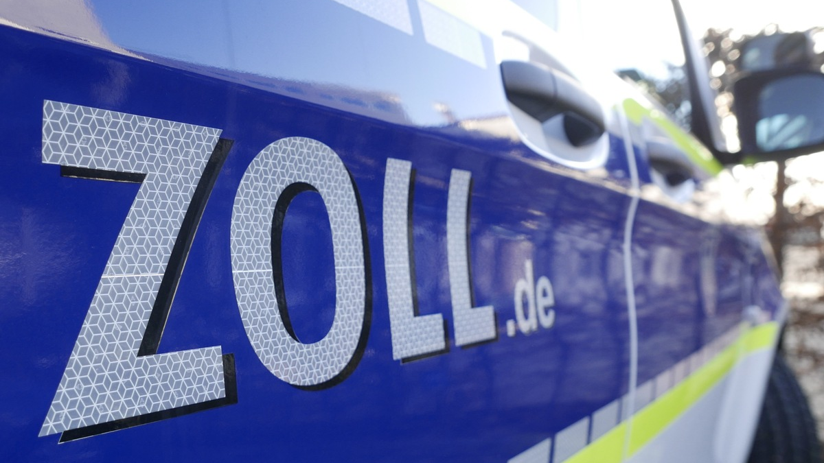 HZA-RO: Bundesweite Durchsuchungen und Festnahmen wegen Menschenhandels, Zwangsarbeit und 