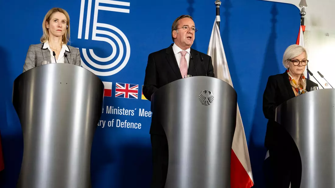 Der italienische Verteidigungsminister hält die Mission für einen «Witz». (Archivbild) - Bild: Fabian Sommer/dpa