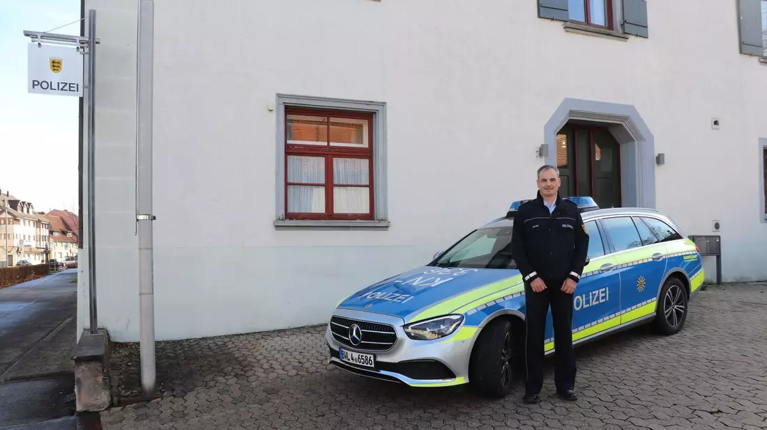 POL-KN: (Spaichingen, Lkr. Tuttlingen)NACHTRAG MIT BILD - Wechsel im Chefsessel - Erster Polizeihauptkommissar André Meyer hat am 01.11.2025 die Leitung des Polizeireviers Spaichingen übernommen (13.11.2025) - Bild: presseportal.de