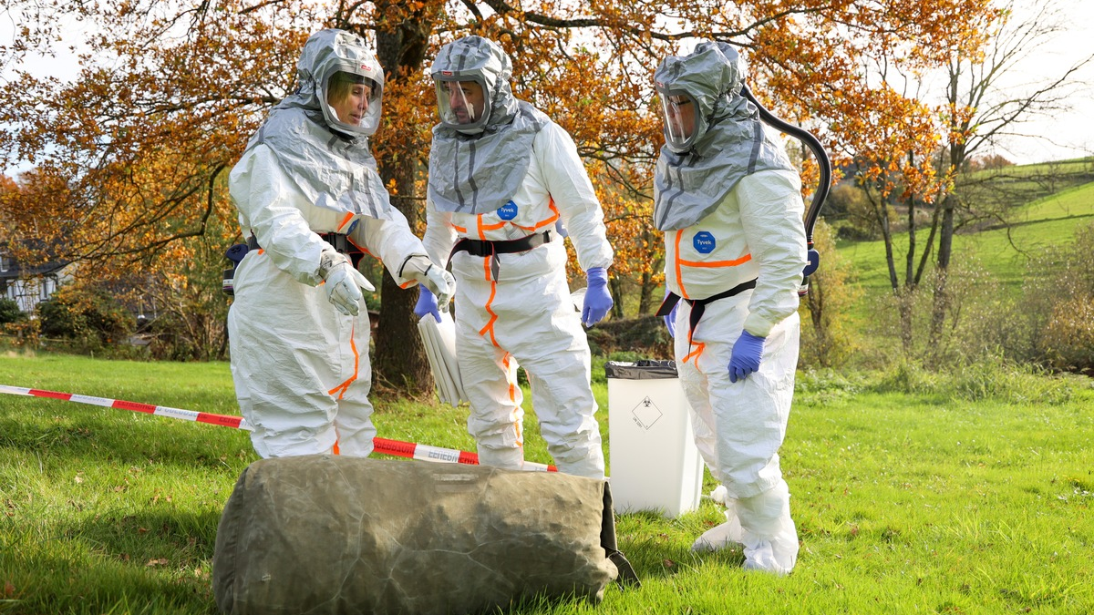 FW-E: Veterinäramt der Stadt Essen und Feuerwehr Essen proben den Ernstfall - Foto: presseportal.de