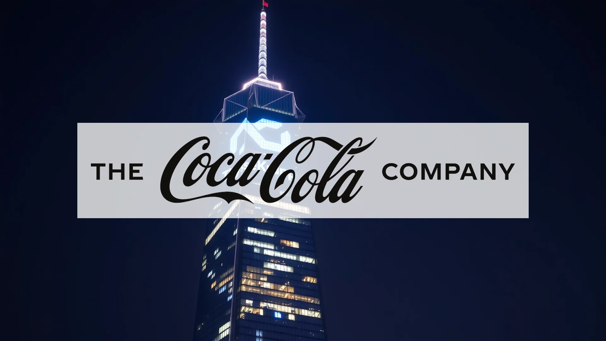 Coca-Cola: Una semana de movimientos estratégicos y ventas directivas - Foto: über boerse-global.de
