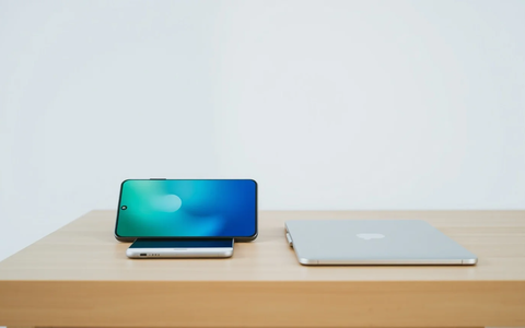 Android: Google lockert Sideloading-Regeln für Profis - Foto: über boerse-global.de