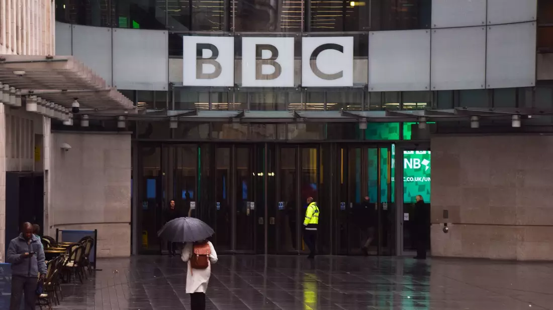 Die BBC sieht aus mehreren Gründen keine Grundlage für eine Verleumdungsklage. - Bild: Vuk Valcic/ZUMA Press Wire/dpa