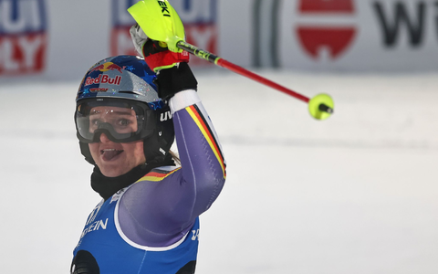 Seriensiegerin Mikaela Shiffrin fuhr in einer eigenen Liga. - Foto: Marco Trovati/AP/dpa