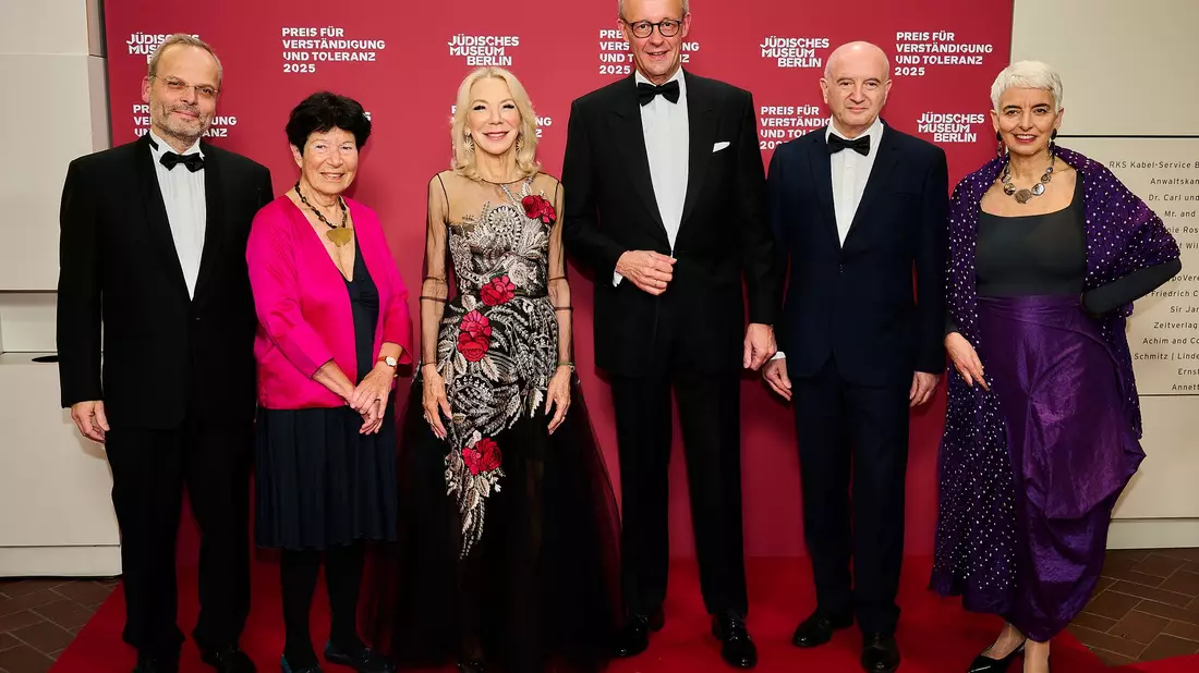 Der Preis für Verständigung und Toleranz geht in diesem Jahr an die ehemalige US-Botschafterin Amy Gutmann und den Physiker Daniel Zajfman  - Bild: David Ausserhofer/Ausserhofer/Breloer/dpa