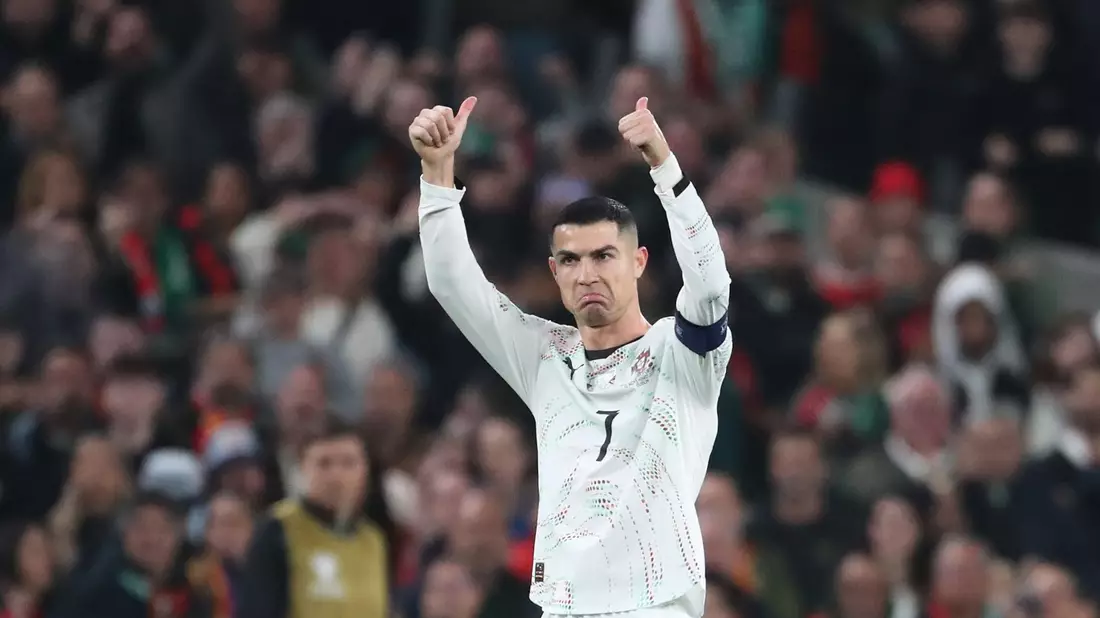 Fehlt nach Roter Karte: Cristiano Ronaldo. - Bild: Peter Morrison/AP/dpa