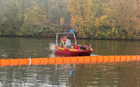 FW-EN: Gewässerverunreinigung auf Hagener und Herdecker Stadtgebiet - Langwieriger Einsatz für beide Feuerwehren - Foto: presseportal.de