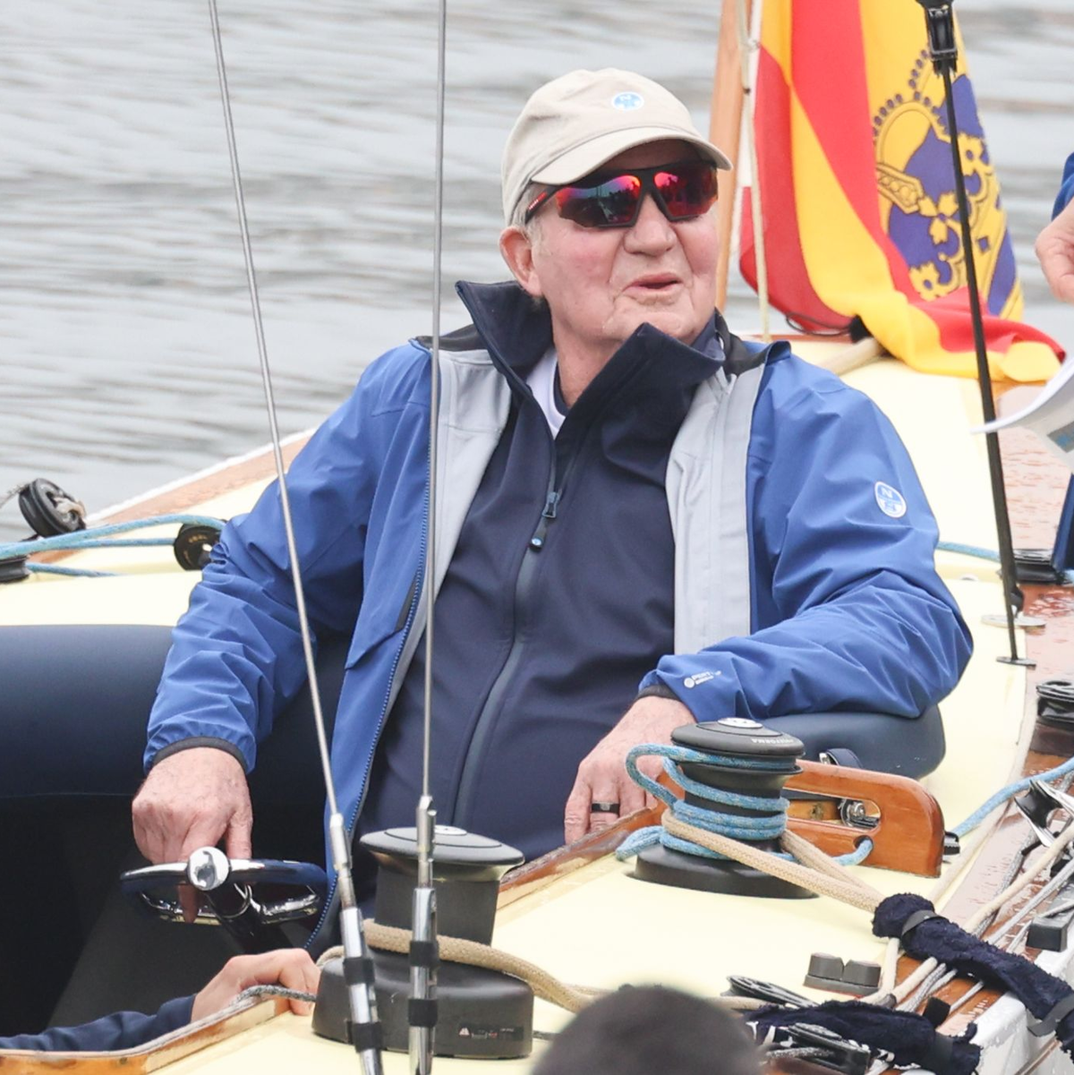 Von den Segel-Freunden in Galicien will sich in Spanien kaum noch jemand mit Juan Carlos sehen lassen. (Archivfoto) - Foto: Europa Press/EUROPA PRESS/dpa
