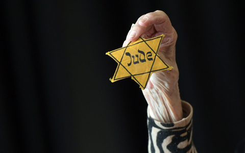 Das Auschwitz-Komitee kritisiert die geplante Auktion. (Symbolbild) - Foto: Britta Pedersen/dpa-Zentralbild/dpa Das Auschwitz-Komitee kritisiert die geplante Auktion. (Symbolbild) - Foto: Britta Pedersen/dpa-Zentralbild/dpa