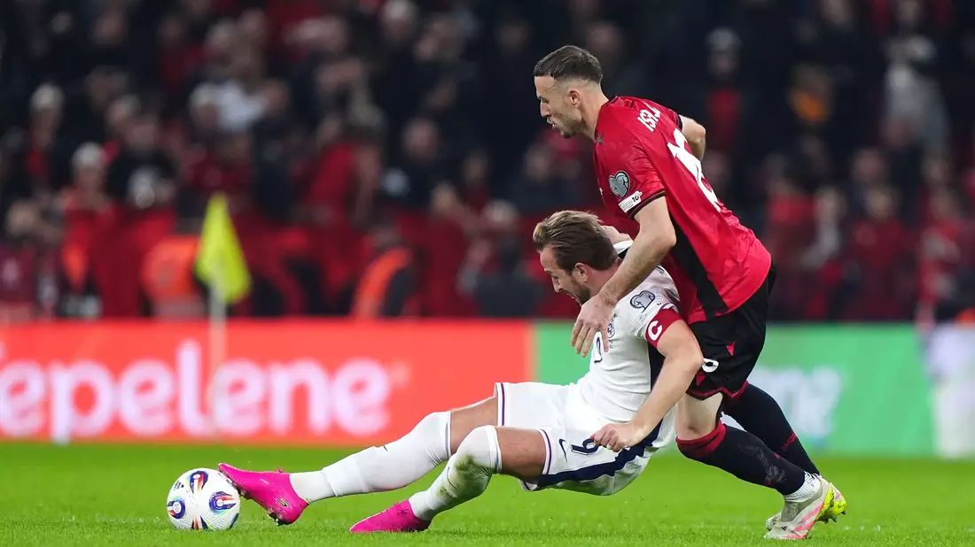 Englands Kapitän Harry Kane trifft zum Qualifikations-Abschluss doppelt. - Bild: Bradley Collyer/PA Wire/dpa