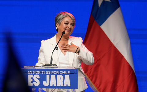 Die Kommunistin Jara hat die erste Wahlrunde knapp gewonnen.  - Foto: Natacha Pisarenko/AP/dpa