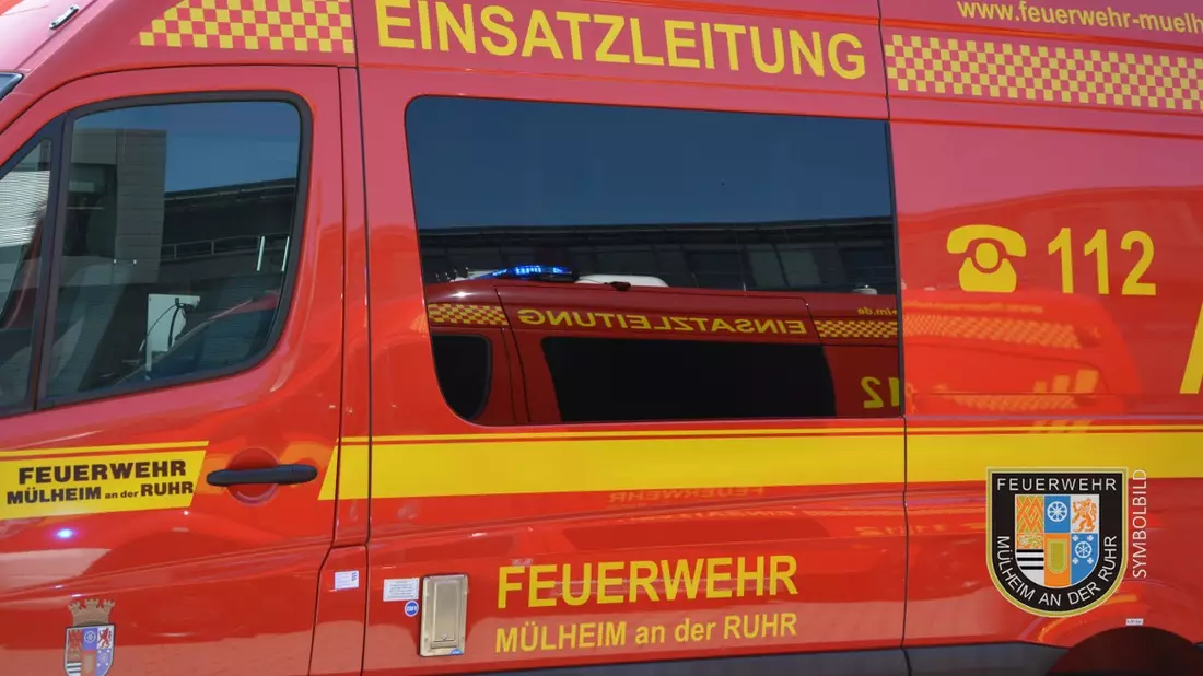 FW-MH: Glätte durch Kraftstoffspur in Mülheim-Heißen - Bild: presseportal.de