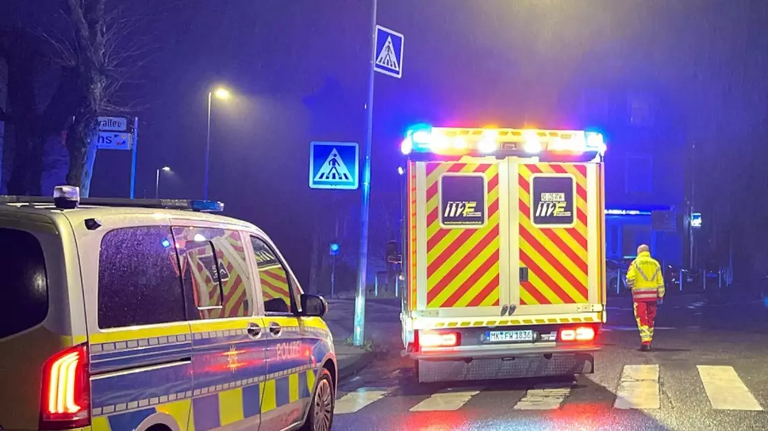 POL-MK: Radfahrer angefahren: Polizisten stellen fliehenden Autofahrer - Bild: presseportal.de