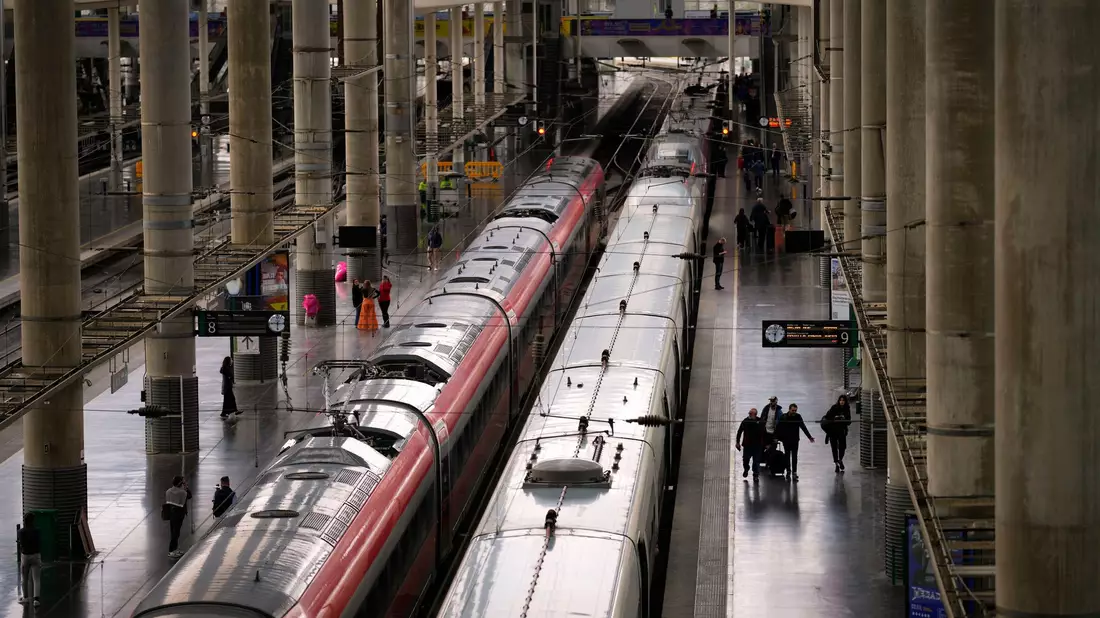 Spanien hat das größte Hochgeschwindigkeitsnetz Europas. (Archivfoto) - Bild: Manu Fernandez/AP/dpa