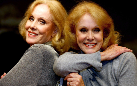 Die Kessler-Zwillinge standen jahrzehntelang in der Öffentlichkeit. (Archivbild von 2006) - Foto: Bernd Weissbrod/dpa