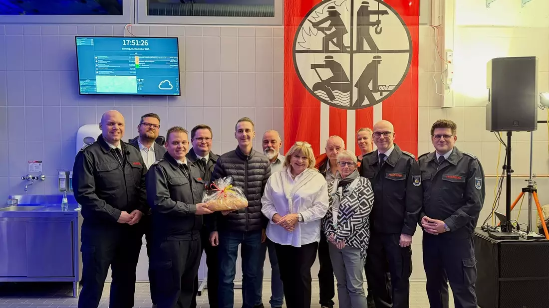 FW Mettmann: Einweihung des neuen Feuerwehrgerätehauses in Obschwarzbach - Bild: presseportal.de