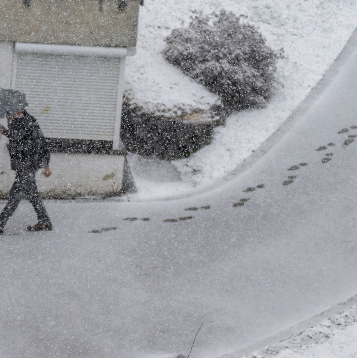 Im Allgäu kam es am Anfang der Woche zu Schneefällen. - Foto: Peter Kneffel/dpa