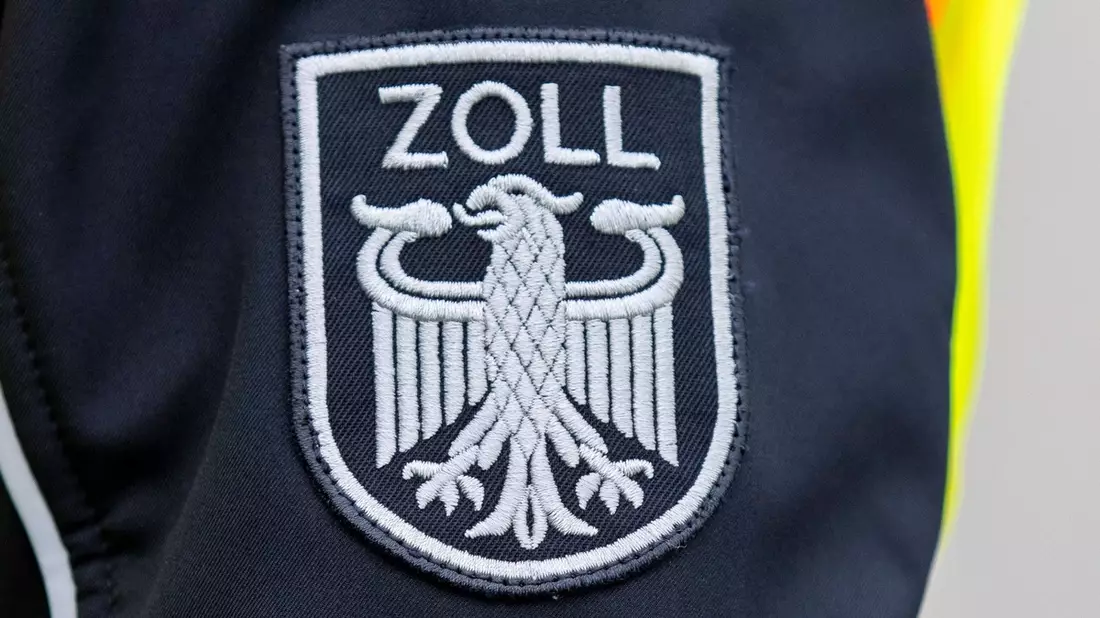 HZA-SB: Zoll nimmt Wach- und Sicherheitsgewerbe ins Visier/Bundesweite Schwerpunkprüfung gegen Schwarzarbeit und illegale Beschäftigung - Bild: presseportal.de