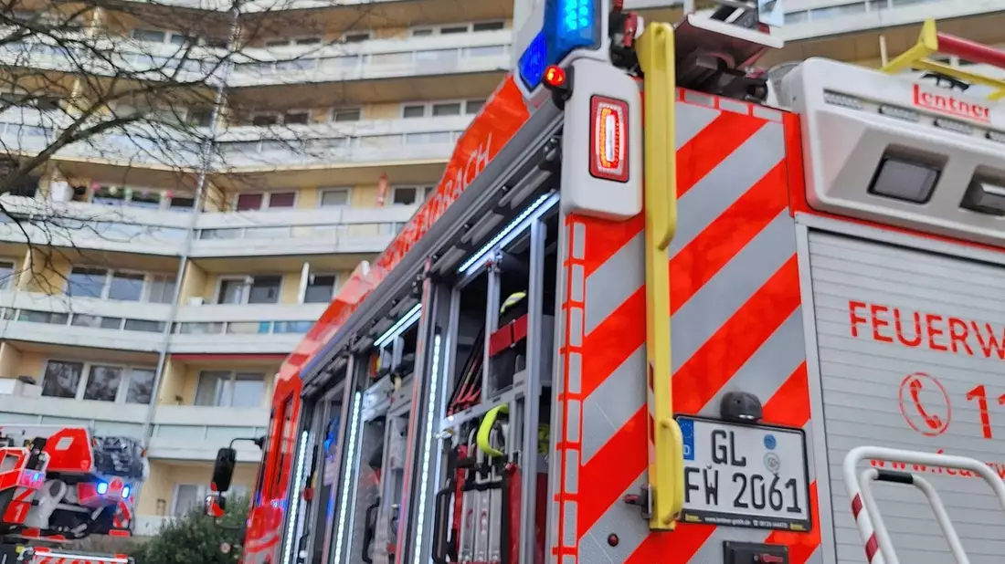 FW-GL: Küchenbrand im Wohnpark Gronau - Feuerwehr setzt Löschmaßnahmen ein - Bild: presseportal.de