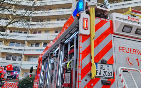 FW-GL: Küchenbrand im Wohnpark Gronau - Feuerwehr setzt Löschmaßnahmen ein - Foto: presseportal.de