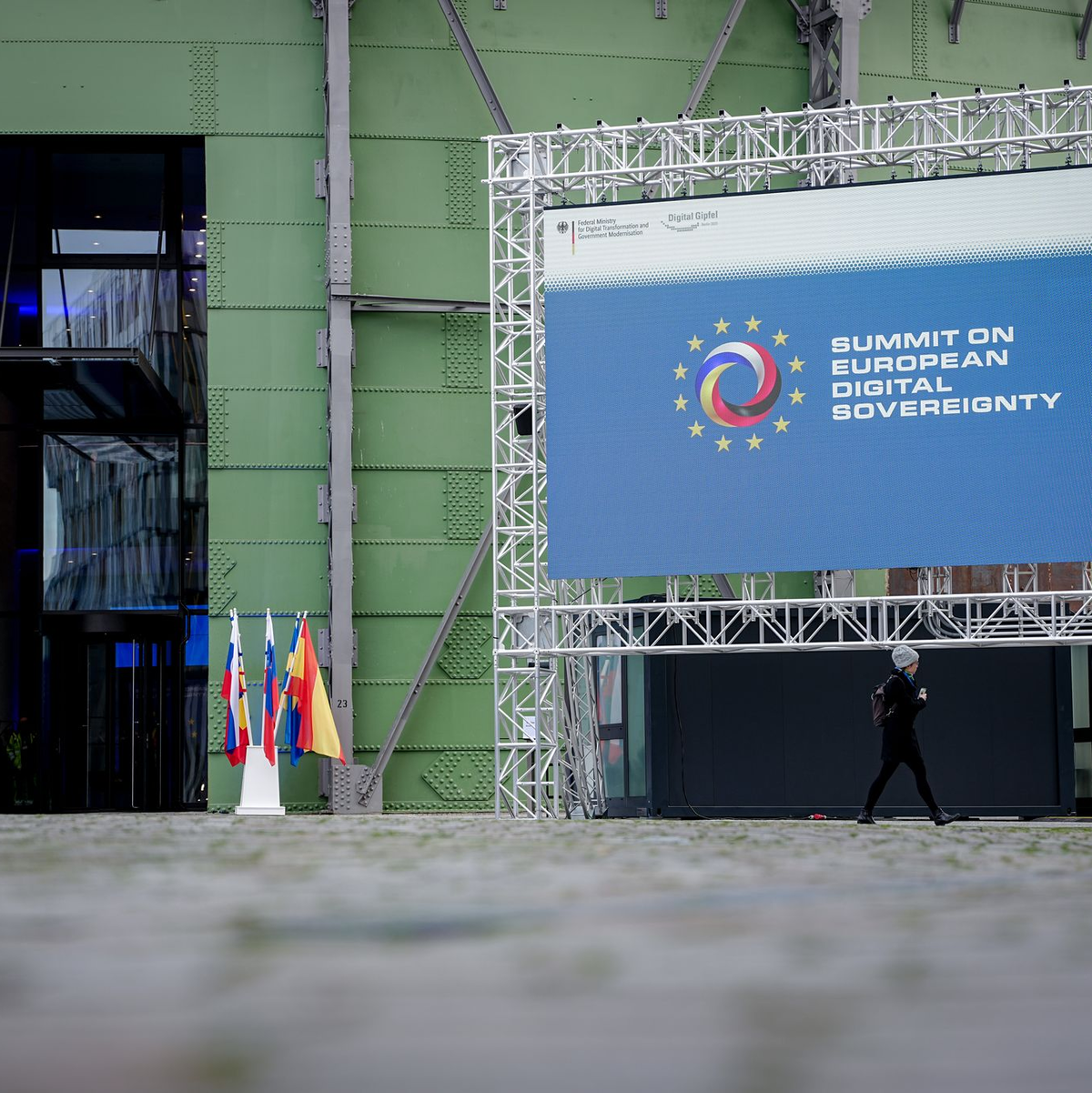 Rund 1.000 Gäste aus Frankreich, Deutschland und anderen EU-Ländern trafen sich auf dem EUREF-Forschungscampus in Berlin und diskutierten über digitale Souveränität.  - Foto: Kay Nietfeld/dpa