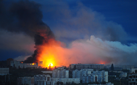 Charkiw liegt nahe der russischen Grenze und wird immer wieder beschossen. (Archivbild) - Foto: Anatolii Lysianskyi/AP/dpa