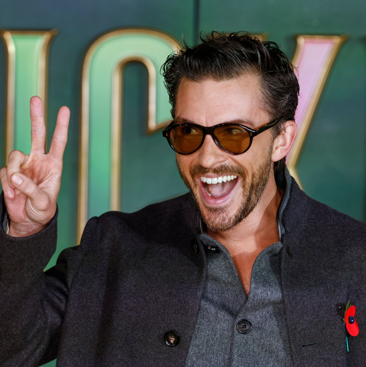 Auch wieder mit dabei: der frisch gekürte «Sexiest Man Alive» Jonathan Bailey (Archivbild). - Foto: Millie Turner/Invision/AP/dpa