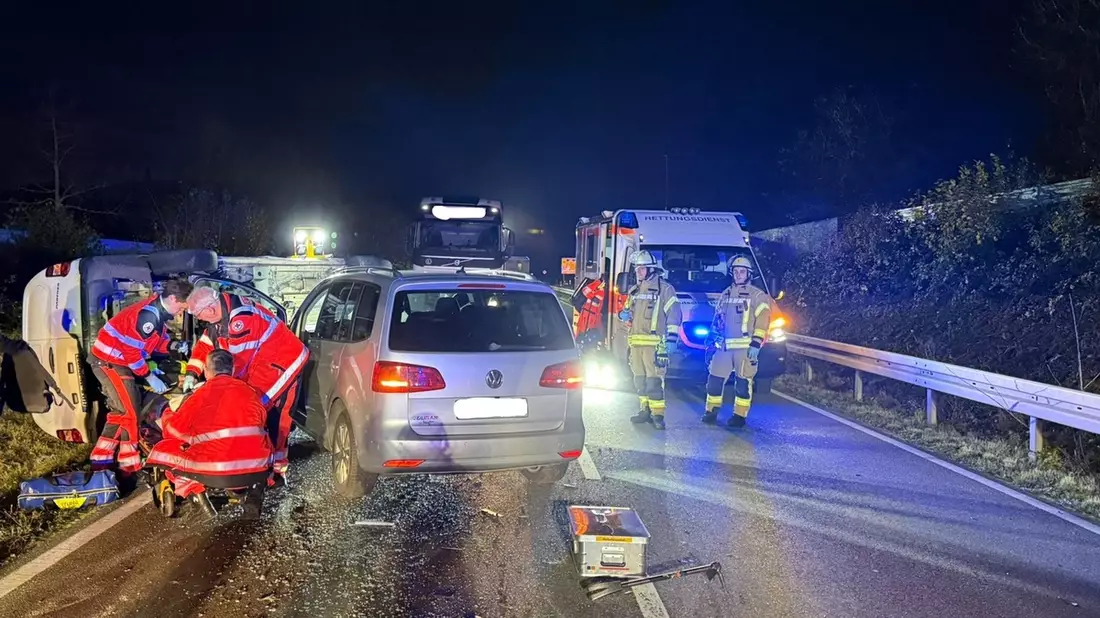 FW Weinheim: Verkehrsunfall sorgt für Sperrung der Kreisstraße - Bild: presseportal.de