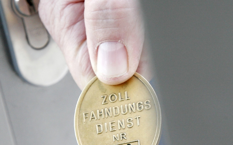 ZOLL-S: Gemeinsame Pressemitteilung der Staatsanwaltschaft Stuttgart und des Zollfahndungsamts Stuttgart - Foto: presseportal.de