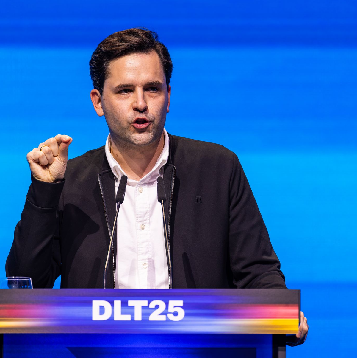 JU-Chef Johannes Winkel will in der Rentenfrage hart bleiben. (Archivbild) - Foto: Philipp von Ditfurth/dpa