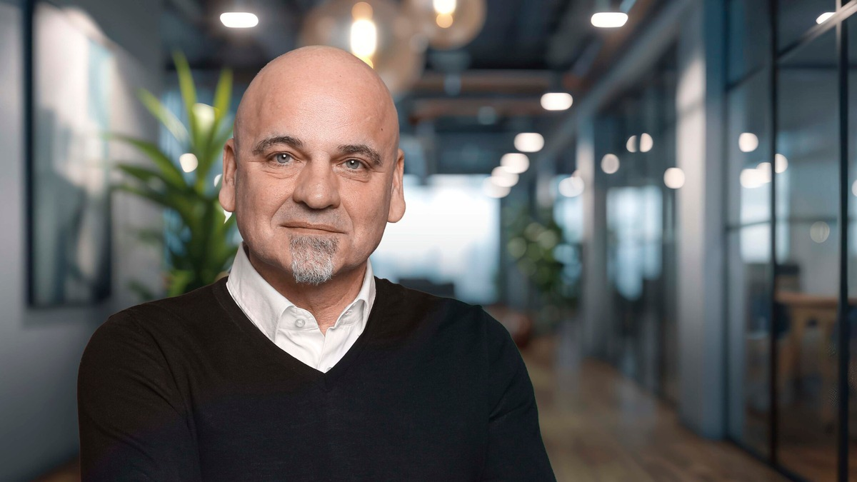 SPIO arbeitet NS-Vergangenheit auf: Ehrenmedaillen von 14 Personen aberkannt / Neuer Preis der SPIO mit Fokus auf Demokratie und Rechtsstaatlichkeit - Foto: presseportal.de