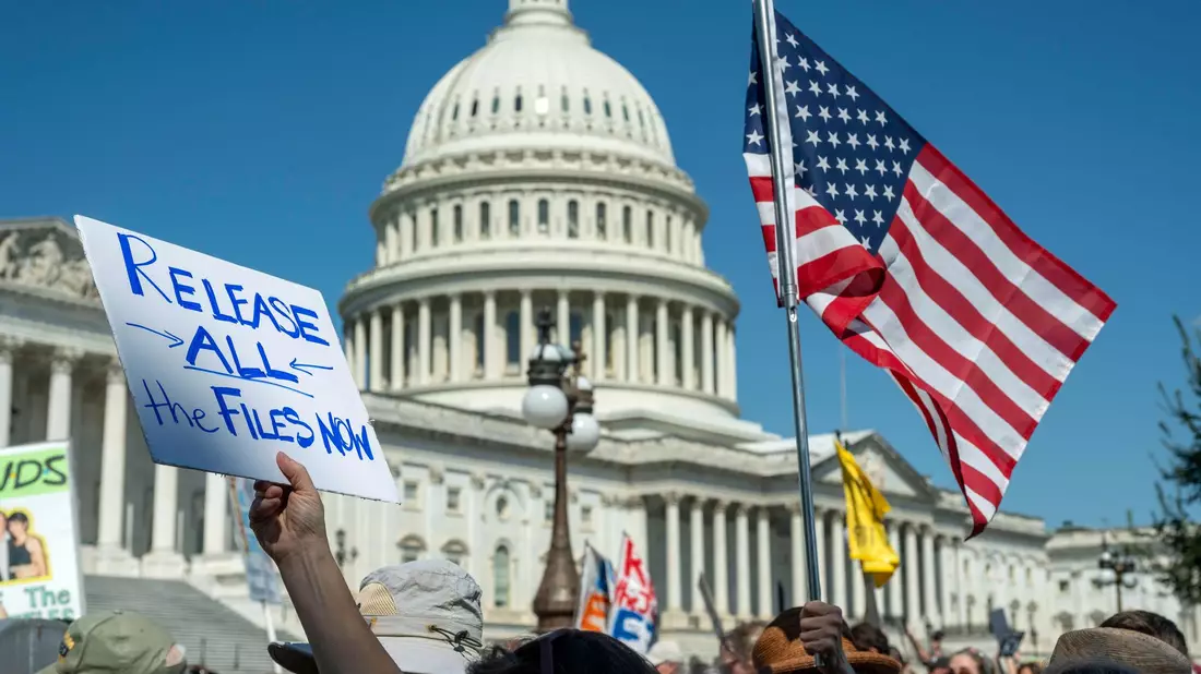 Ein Gesetzentwurf zur Veröffentlichung der Akten hat nun beide Kammern des US-Kongresses passiert. (Archivbild) - Bild: Kevin Wolf/AP/dpa