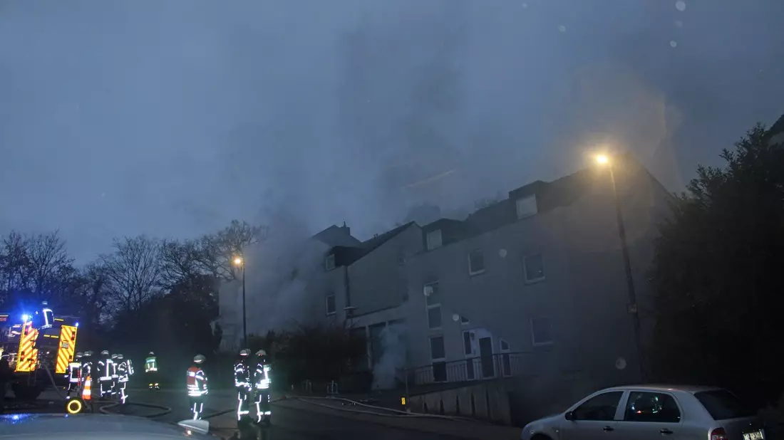 POL-DN: Brand in Tiefgarage sorgt für Feuerwehreinsatz in Jüngersdorf - Bild: presseportal.de