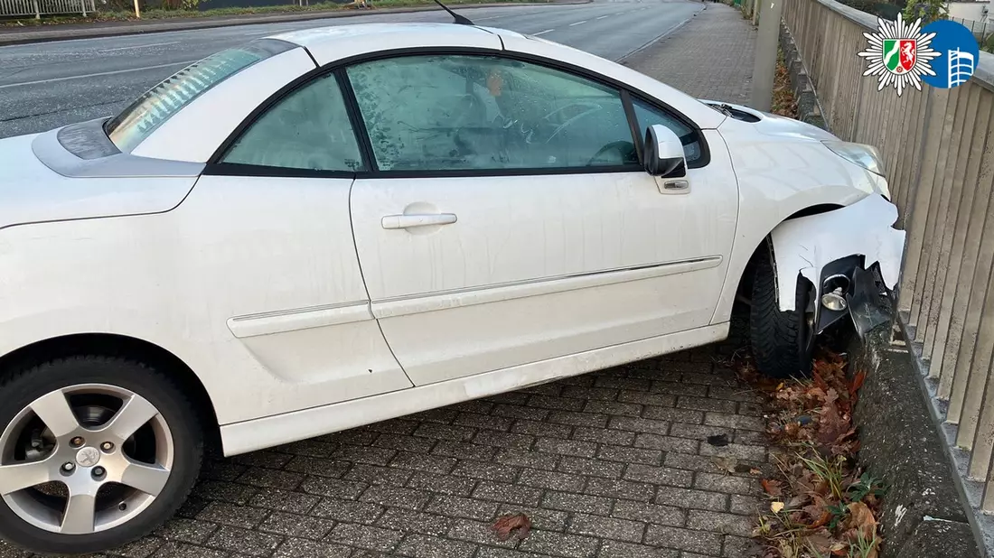 POL-OB: Rutschpartie auf der Essener Straße - Sieben Fahrzeuge beteiligt - Verursacher flüchtig - Bild: presseportal.de